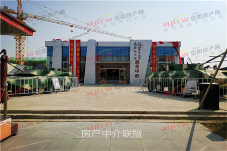 中兴世纪城东区2室2厅1卫97平楼王位置